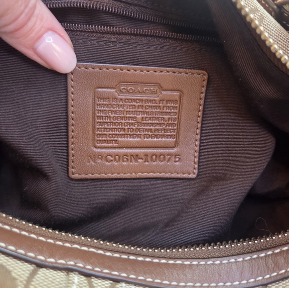 Coach Signature 15" Jacquard Hobo in Beige Brown + Matching Wallet - Picture 9 of 16